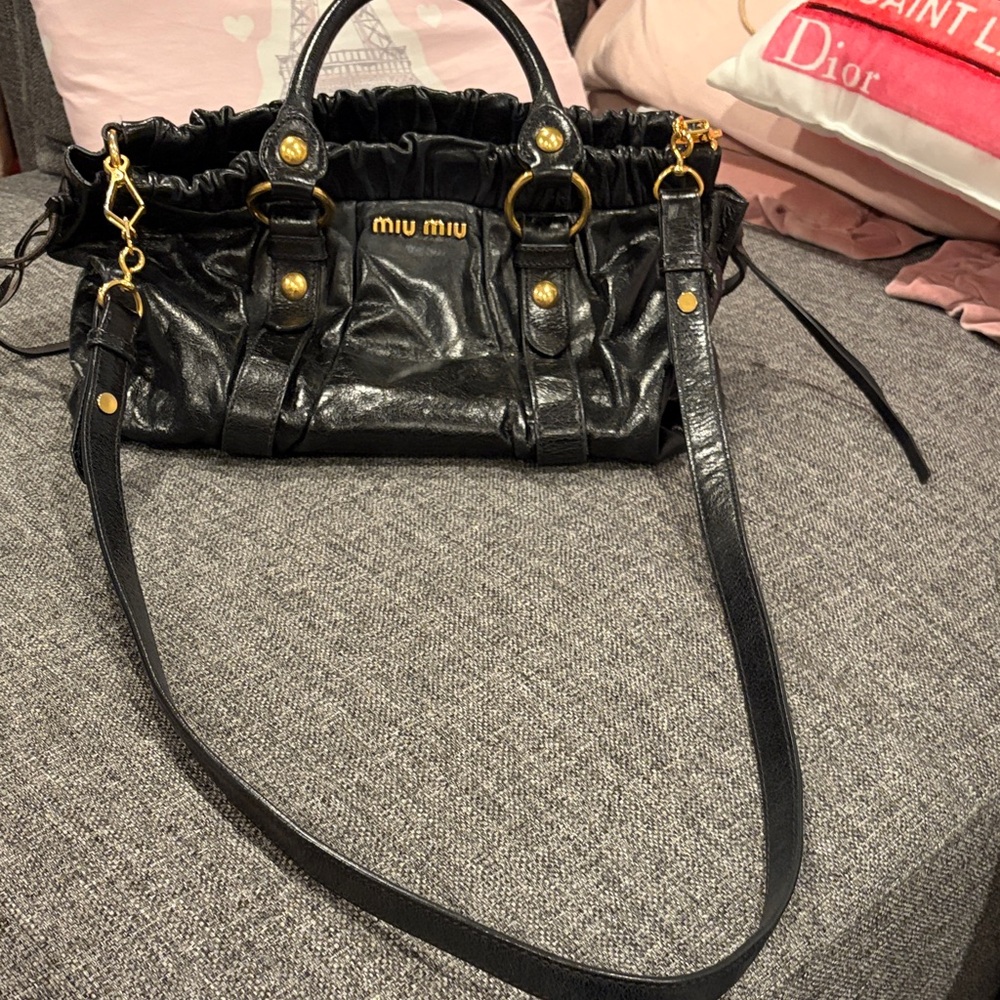 Miu Miu
Vitello leather crossbody bag - Picture 6 of 10